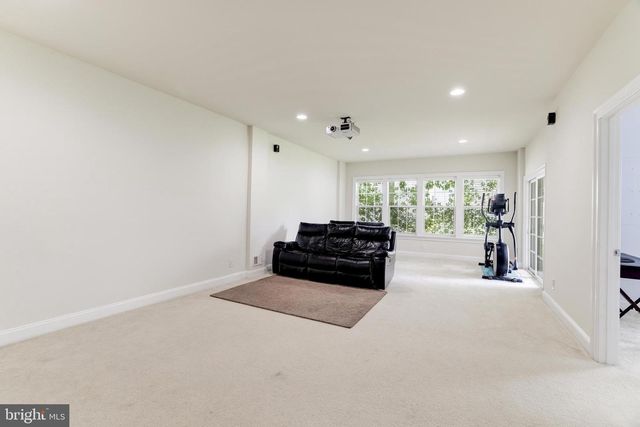 43538 HERITAGE GAP TER, Chantilly, VA 20152