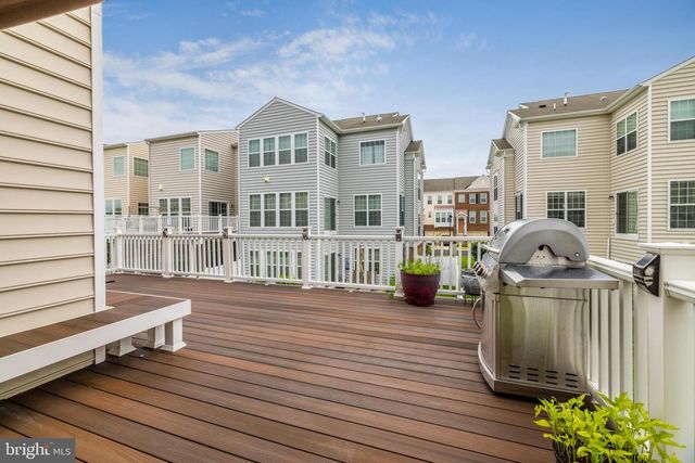 43538 HERITAGE GAP TER, Chantilly, VA 20152