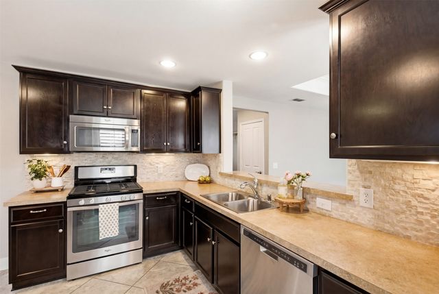 2490 Honeybee Lane, Frisco, TX 75036