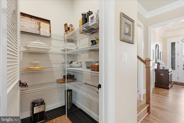 6198 CHANCELLORSVILLE DR, Gainesville, VA 20155