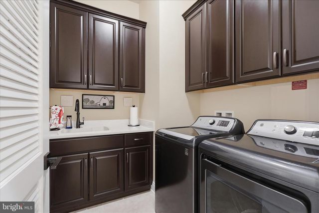 6198 CHANCELLORSVILLE DR, Gainesville, VA 20155