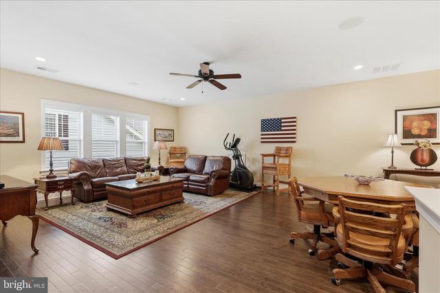 6198 CHANCELLORSVILLE DR, Gainesville, VA 20155