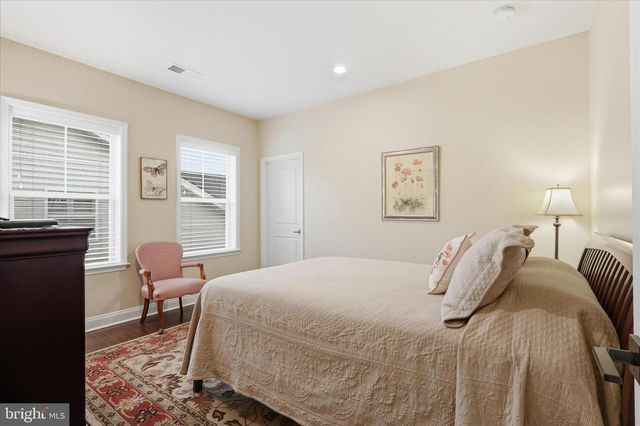 6198 CHANCELLORSVILLE DR, Gainesville, VA 20155