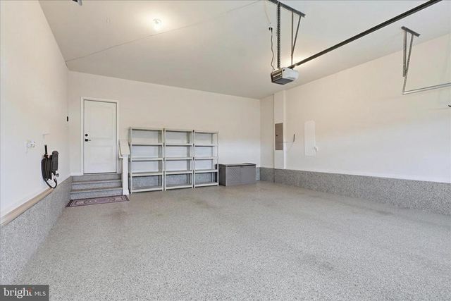 6198 CHANCELLORSVILLE DR, Gainesville, VA 20155