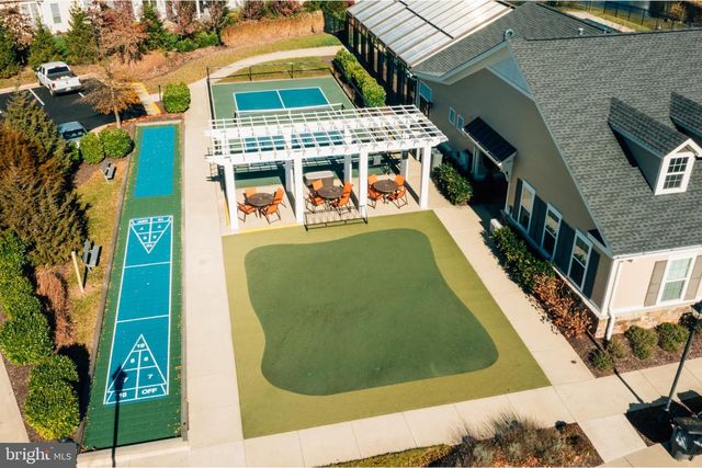 6198 CHANCELLORSVILLE DR, Gainesville, VA 20155