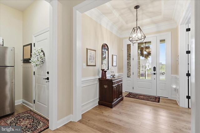 6198 CHANCELLORSVILLE DR, Gainesville, VA 20155
