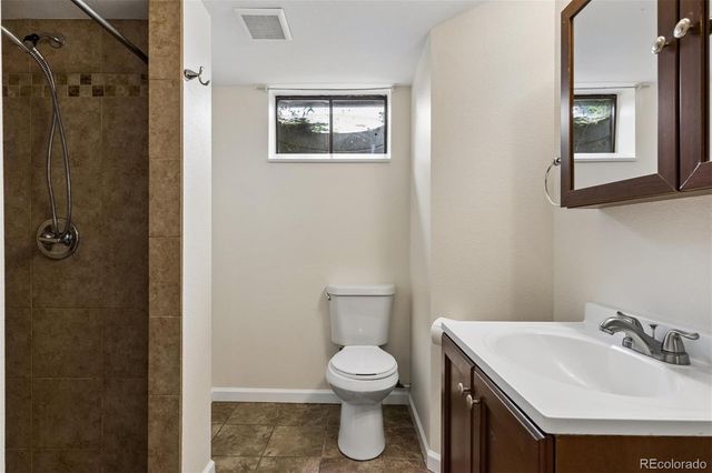 1100 Kingston Street, Aurora, CO 80010