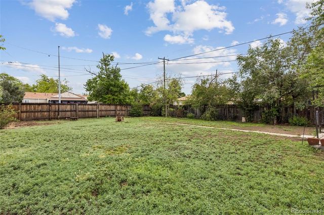 1100 Kingston Street, Aurora, CO 80010