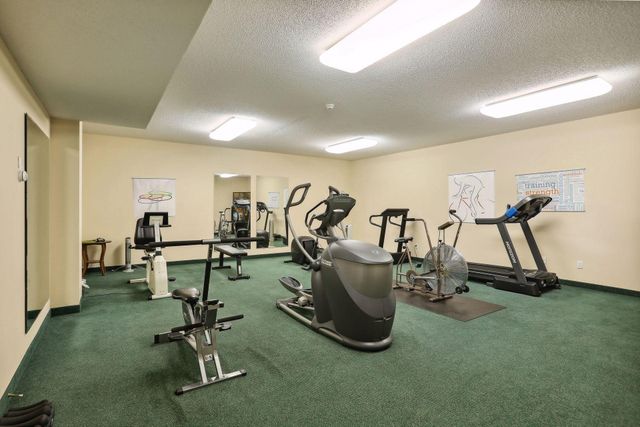 9225 Medicine Lake Road 205B, Golden Valley, MN 55427