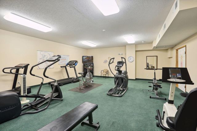 9225 Medicine Lake Road 205B, Golden Valley, MN 55427