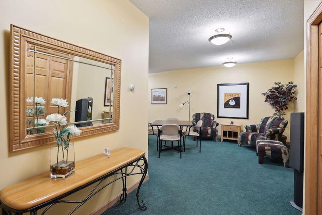 9225 Medicine Lake Road 205B, Golden Valley, MN 55427