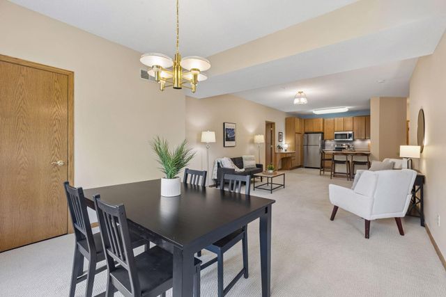 9225 Medicine Lake Road 205B, Golden Valley, MN 55427