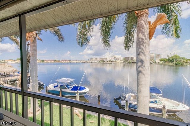 5115 Sunnybrook CT 20, Cape Coral, FL 33904