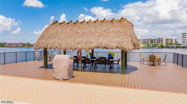5115 Sunnybrook CT 20, Cape Coral, FL 33904