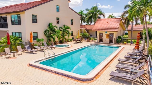 5115 Sunnybrook CT 20, Cape Coral, FL 33904
