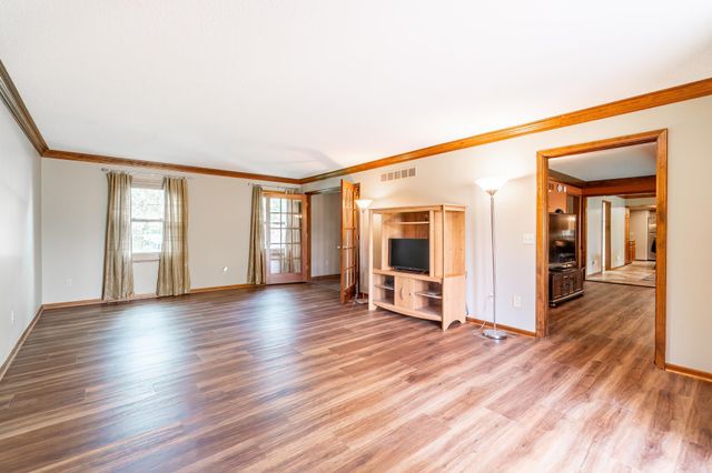 9224 Laurel Hurst Place, Fort Wayne, IN 46835