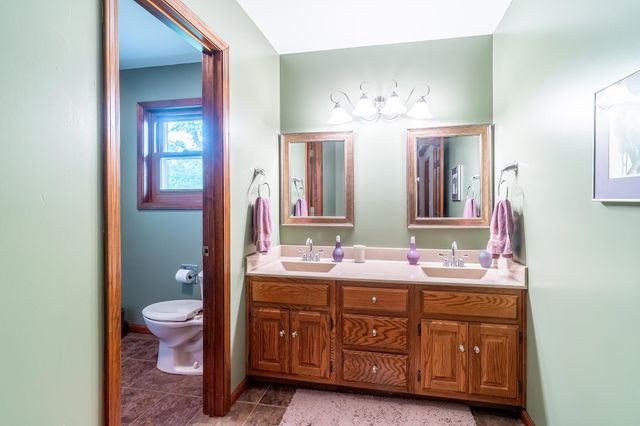 9224 Laurel Hurst Place, Fort Wayne, IN 46835