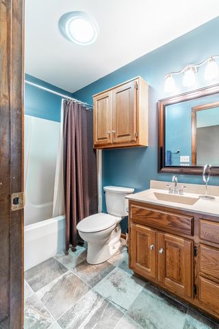 9224 Laurel Hurst Place, Fort Wayne, IN 46835