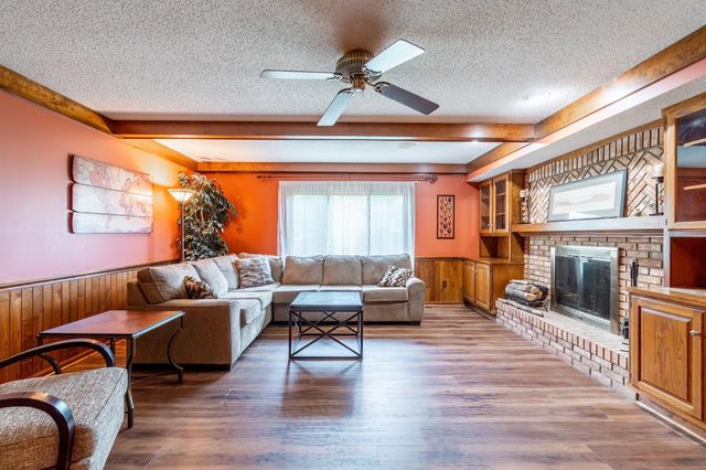 9224 Laurel Hurst Place, Fort Wayne, IN 46835