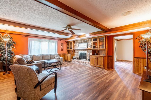 9224 Laurel Hurst Place, Fort Wayne, IN 46835