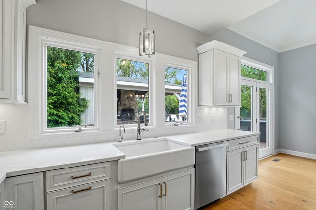 12647 Timber Crest Drive, Carmel, IN 46033