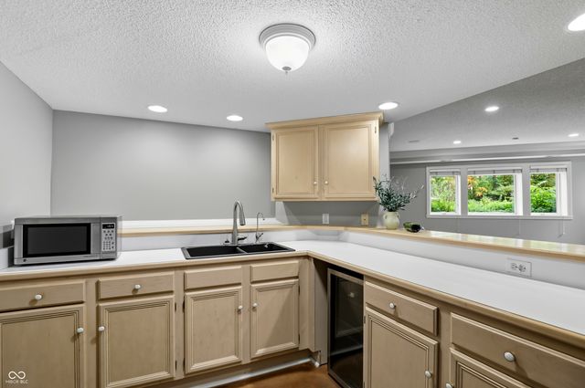 12647 Timber Crest Drive, Carmel, IN 46033