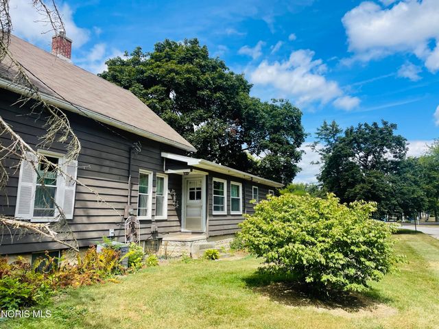 502 Elm Street, Waterville, OH 43566