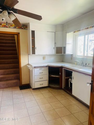 502 Elm Street, Waterville, OH 43566