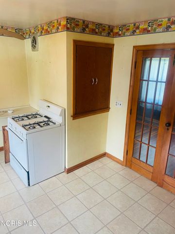 502 Elm Street, Waterville, OH 43566