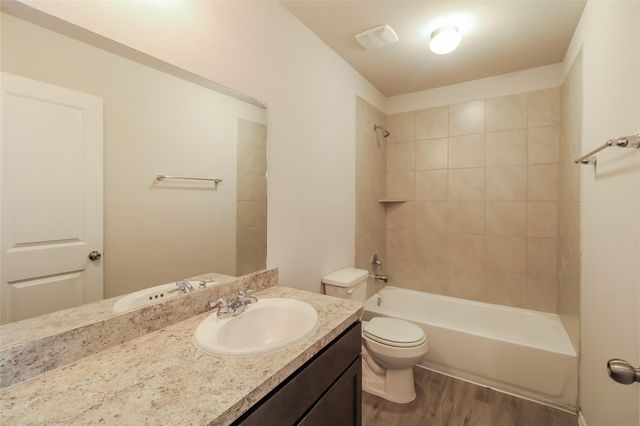 2457 Bull Trout Drive, Conroe, TX 77384