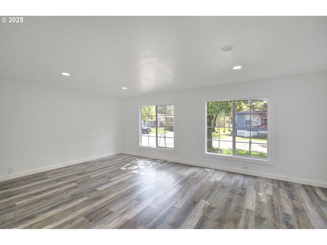 3921 E FOURTH PLAIN Blvd 53, Vancouver, WA 98661