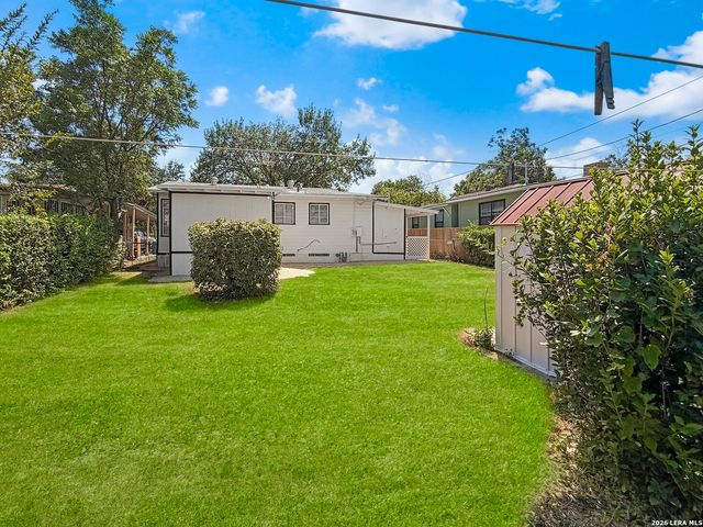 811 La Manda Blvd, San Antonio, TX 78201