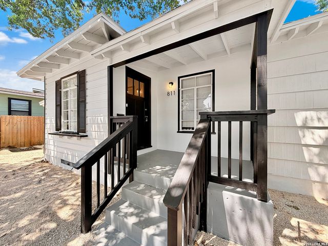 811 La Manda Blvd, San Antonio, TX 78201