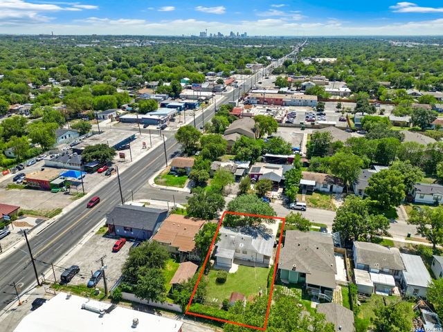 811 La Manda Blvd, San Antonio, TX 78201