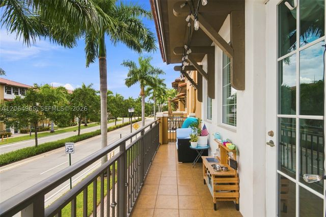 1075 SW 147 Ave 5601, Pembroke Pines, FL 33027