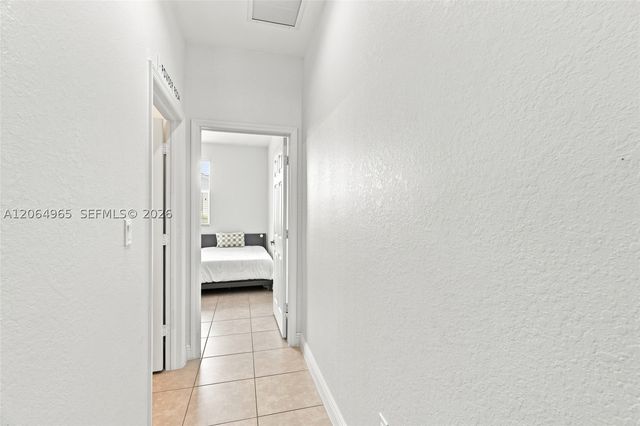 1075 SW 147 Ave 5601, Pembroke Pines, FL 33027