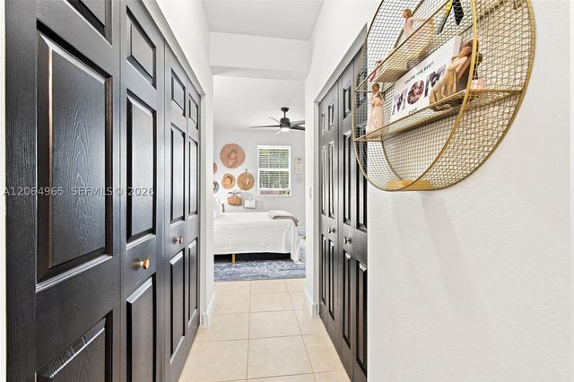 1075 SW 147 Ave 5601, Pembroke Pines, FL 33027