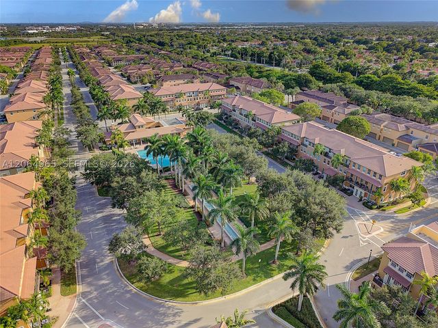 1075 SW 147 Ave 5601, Pembroke Pines, FL 33027