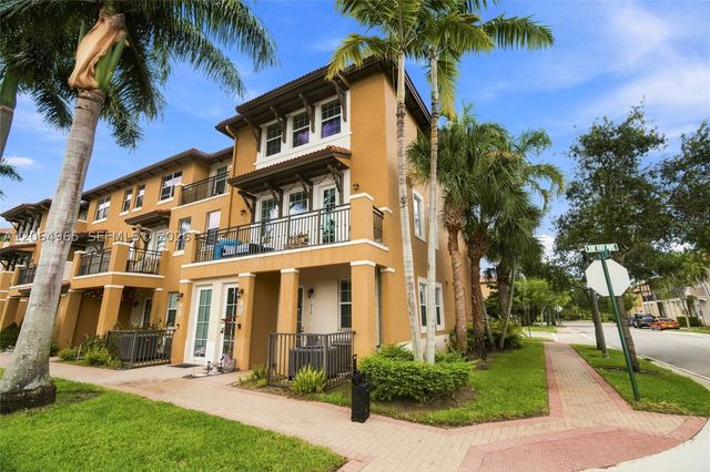 1075 SW 147 Ave 5601, Pembroke Pines, FL 33027