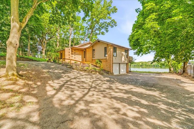 13020 Edgedale Street, Van Buren Charter Township, MI 48111