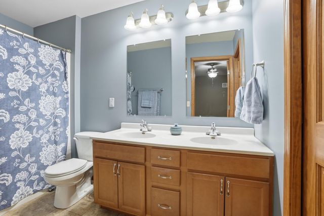 1926 Daisy Street SE, Demotte, IN 46310