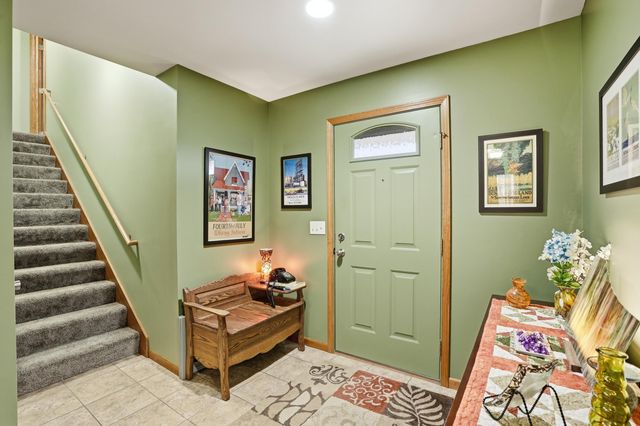 1926 Daisy Street SE, Demotte, IN 46310