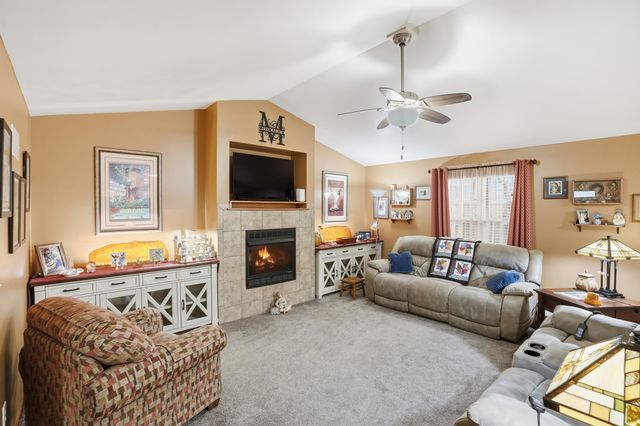 1926 Daisy Street SE, Demotte, IN 46310