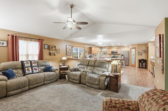 1926 Daisy Street SE, Demotte, IN 46310