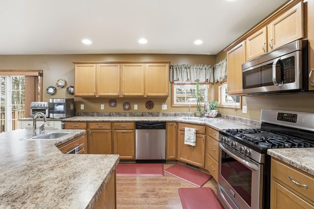 1926 Daisy Street SE, Demotte, IN 46310