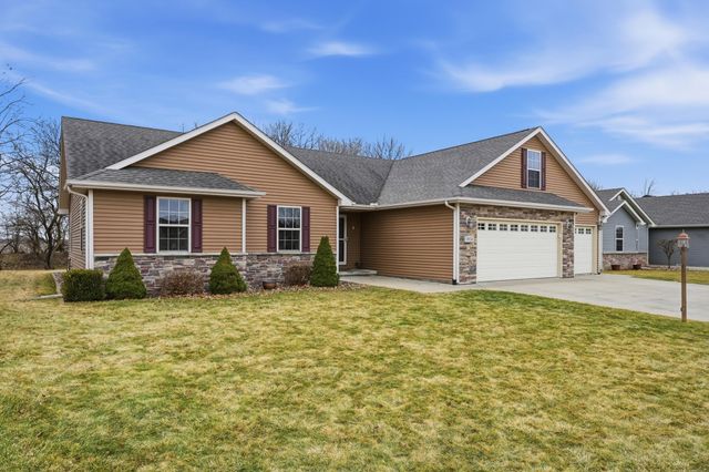 1926 Daisy Street SE, Demotte, IN 46310