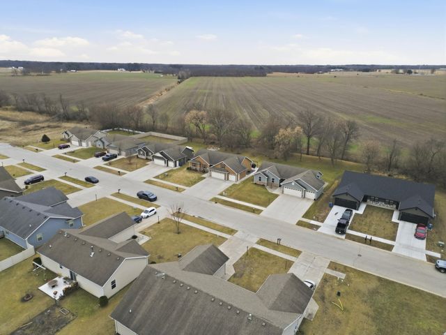 1926 Daisy Street SE, Demotte, IN 46310