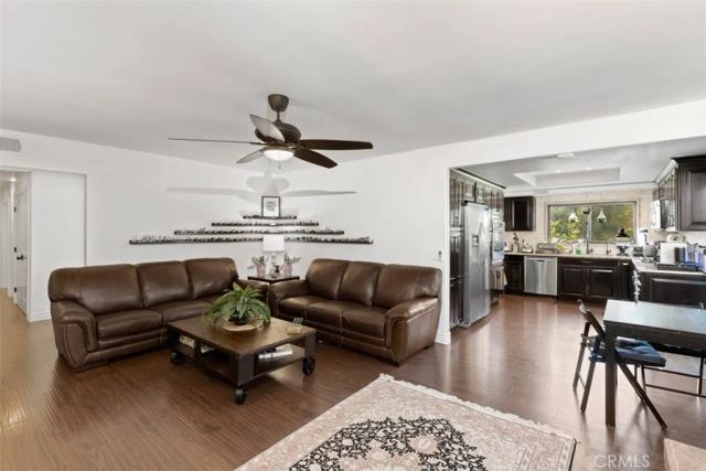 24911 Via Santa Cruz, Mission Viejo, CA 92692