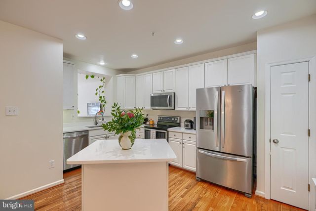 11111 LITTLE FOX LN, Germantown, MD 20876
