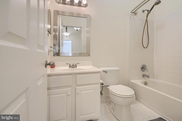 11111 LITTLE FOX LN, Germantown, MD 20876